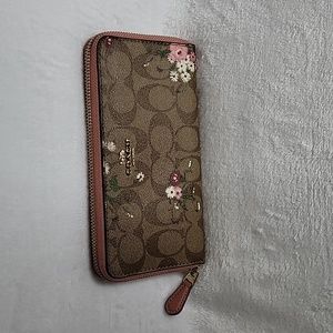 Coach Long Zip Around Wallet - Floral Print